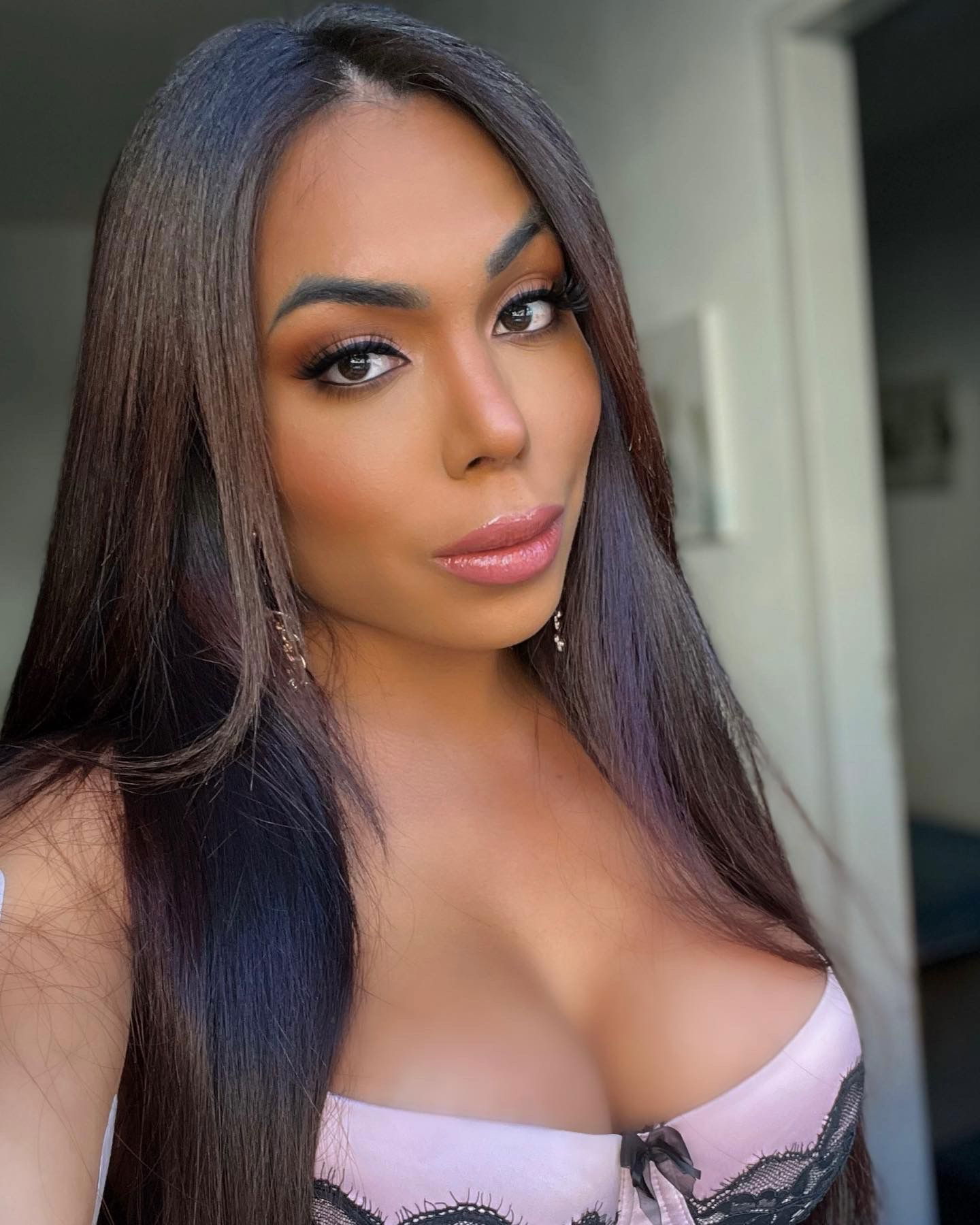 💃 Escort Girls in Essen: Live and Verified Profiles and Contacts